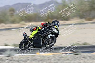 media/Oct-30-2025-Racers Edge (Thu) [[dabbdaf680]]/3-B Group/Session 5 (Turn 6)/